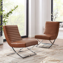 Ortrud lounge store chair